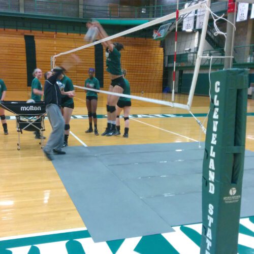 Volleyball team training on SmartCells Volleyball mats