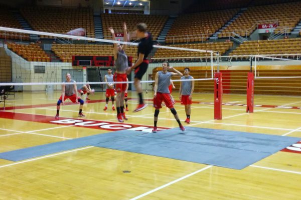 SmartCells Volleyball Mats Ohio State mens volleyball team training on SmartCells Volleyball mats
