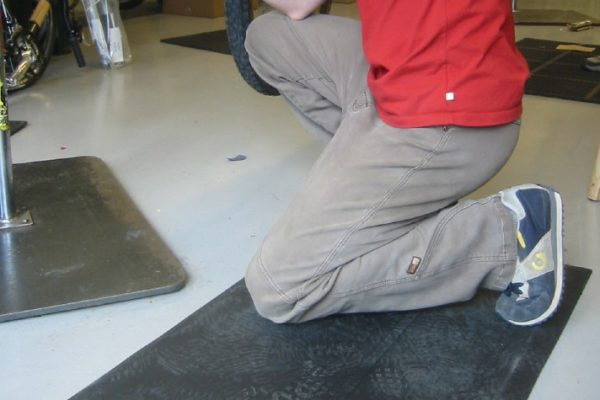 smartcells-anti-fatigue-retail-mat smartcells-anti-fatigue-retail-mat