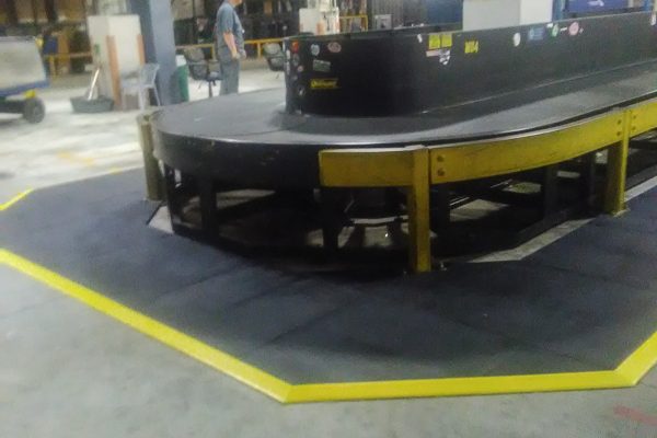 smartcells-cs-american-airlines-RI-v2 (3 of 7) smartcells-cs-american-airlines-RI-v2 (3 of 7)