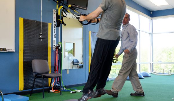 smartcells-training-therapy-athletic-training SmartCells training mats being used during physical therapy exercises
