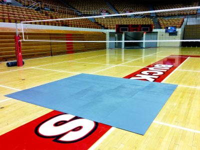 smartcells-volleyball-ohio-state Ohio State mens volleyball team training on SmartCells Volleyball mats